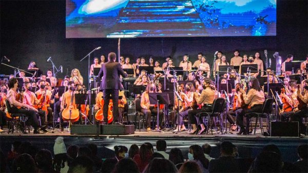 Orquesta Sinfónica ‘Vientos Musicales’ rinde tributo a Guanajuato como anfitrión del FIC