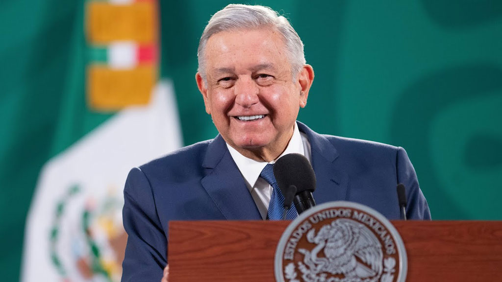 AMLO mantiene aprobación en México; es el segundo líder más popular del mundo