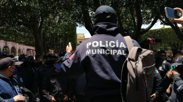 Seguimiento y pruebas, pide Alcántara tras despido a la policía en Juventino Rosas