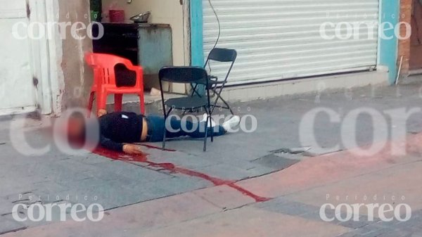 Matan a hombre mientras comía en negocio de Purísima del Rincón