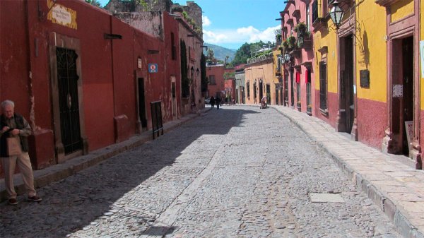 Alcalde denuncia red de explotación de mujeres en el centro de San Miguel de Allende