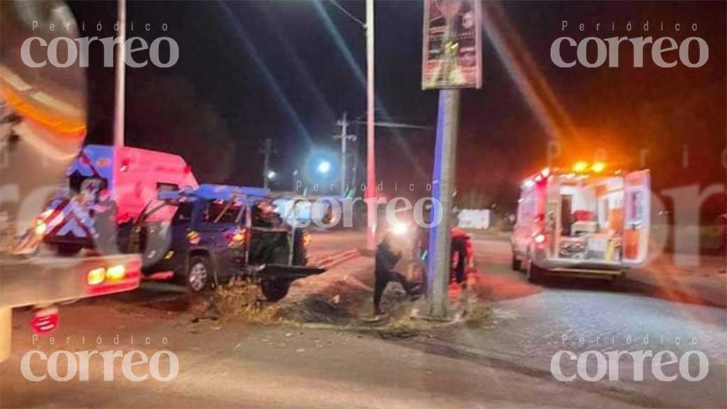 Aparatoso accidente deja cuatro lesionados en la colonia Santa María de San Francisco del Rincón