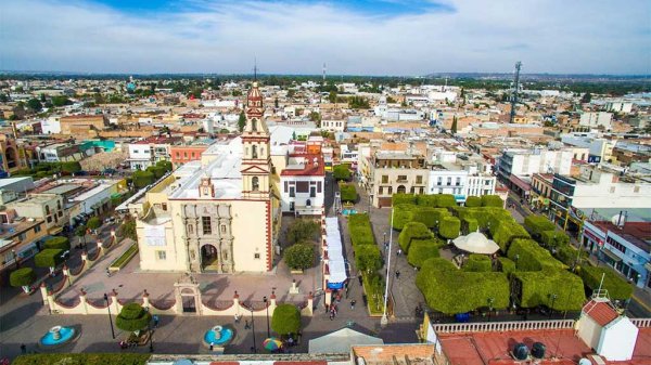 Escritores argentinos de la UG visitan San Francisco del Rincón