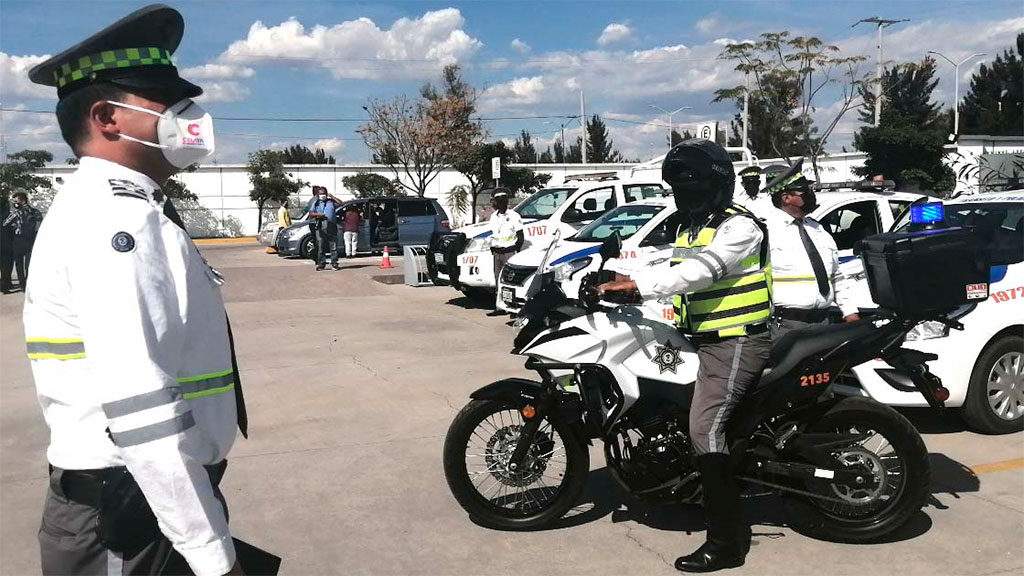 Ser tránsito en Celaya: con preocupación y valor, regresan a las calles