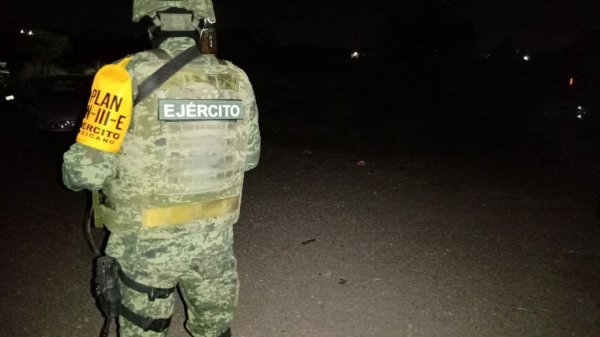 Hallan cadáver maniatado en Barranca de Venaderos de León