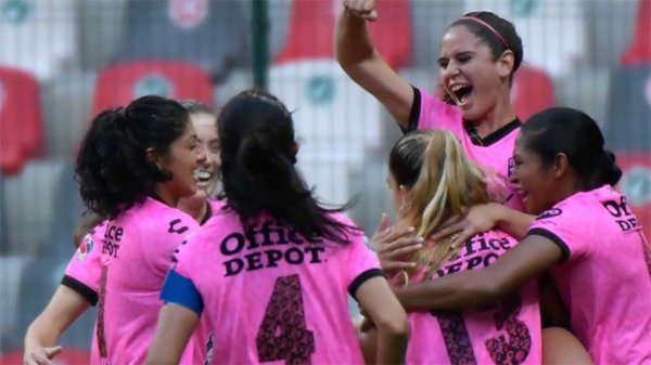 León femenil se imponen ante el Toluca