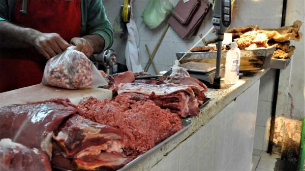 Sin control: Tablajeros urgen por regularización en la venta de carne de Yuriria