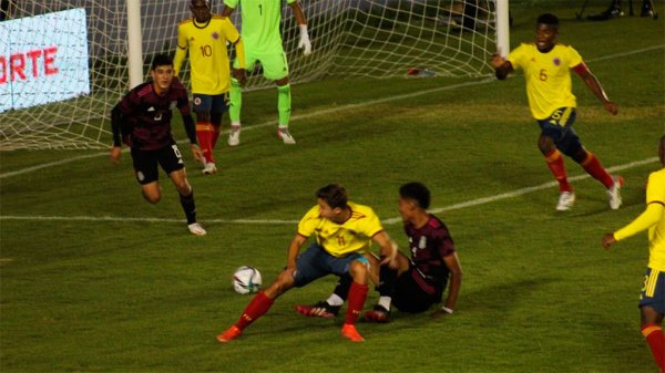 México tiene desabrida apertura con empate sin goles en la Revelations Cup