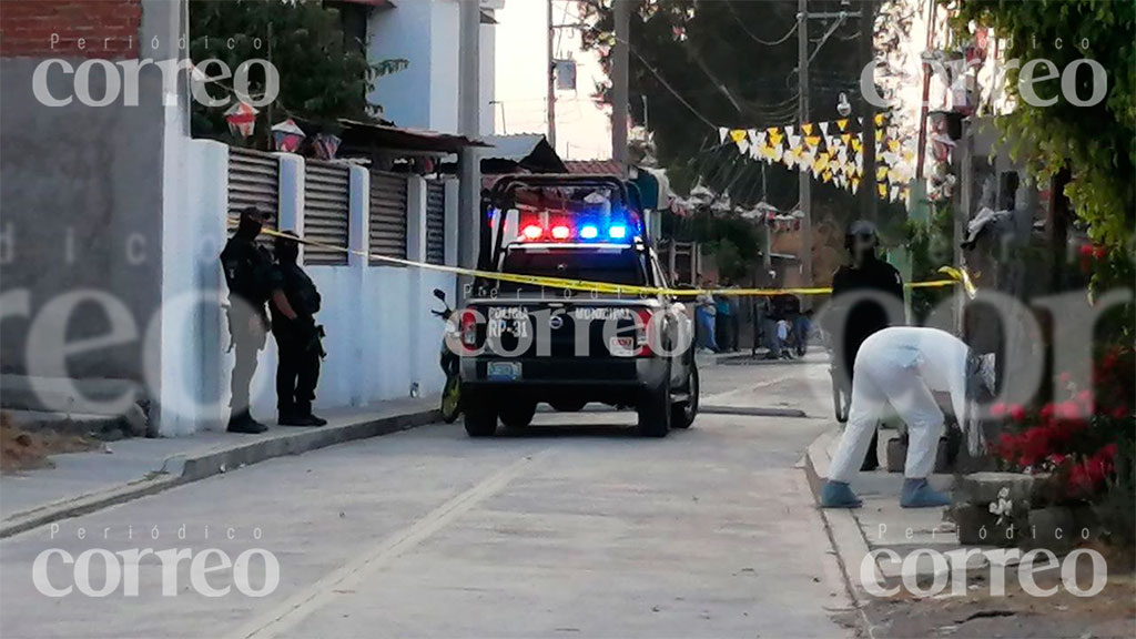 Atacan a pareja dentro de su casa en Abasolo, ambos mueren