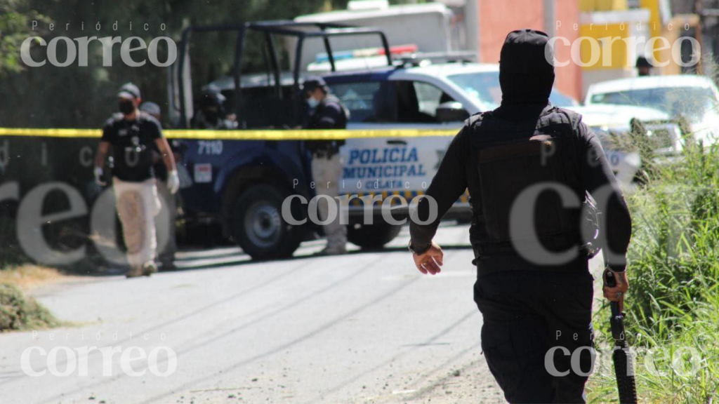 Localizan el cadáver de un hombre sobre la carretera Tarimoro-Celaya