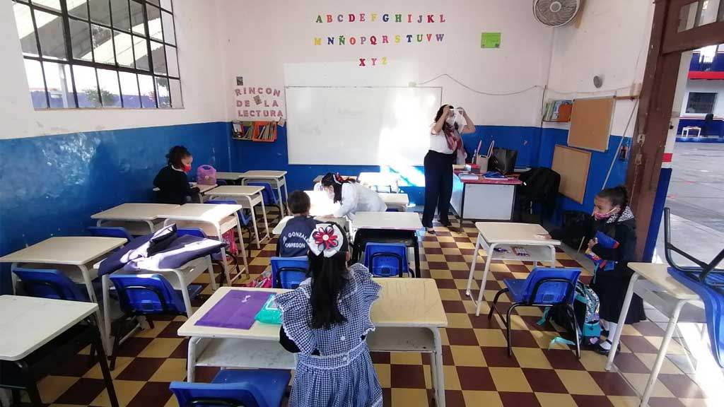 Buscan aumentar aforo presencial al 100 % en escuelas de la región V Este