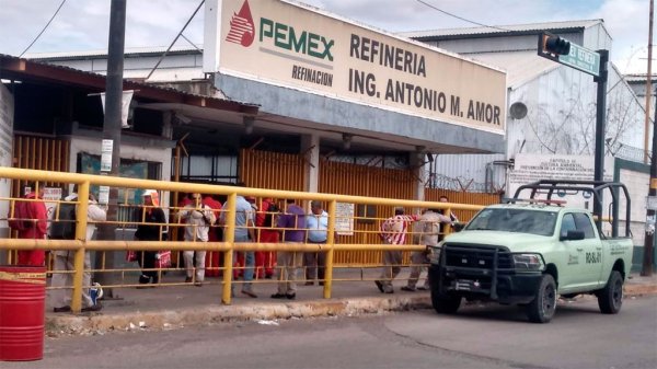 Dejan sin ambulancias a hospital de Pemex en Salamanca