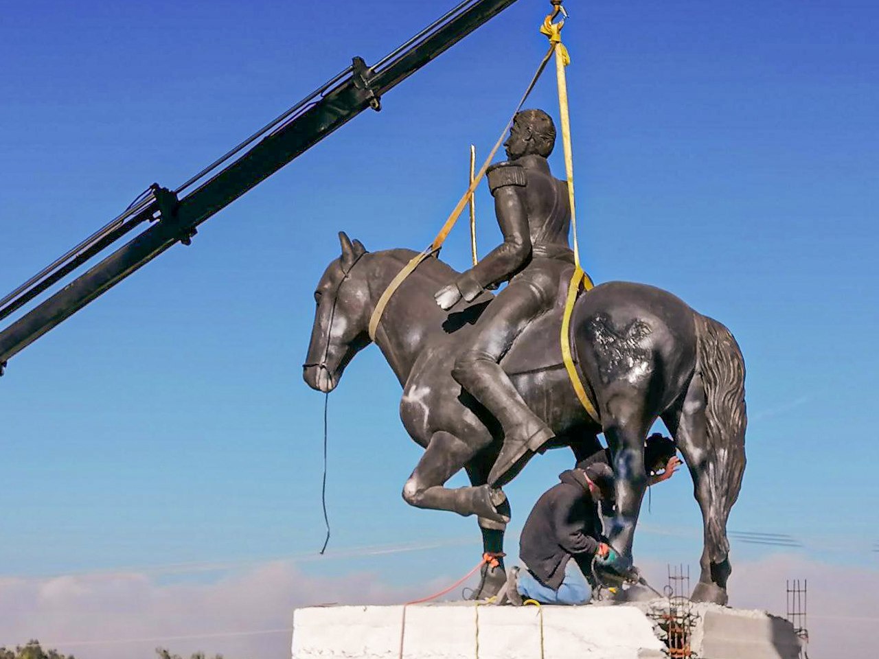 Resguardarán figura de Agustín de Iturbide hasta que haya dónde ponerla