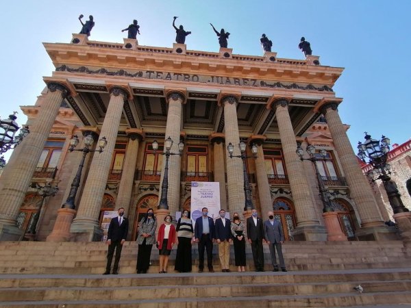 ‘Más que manita de gato, zarpazo’: arranca rehabilitación a Teatro Juárez