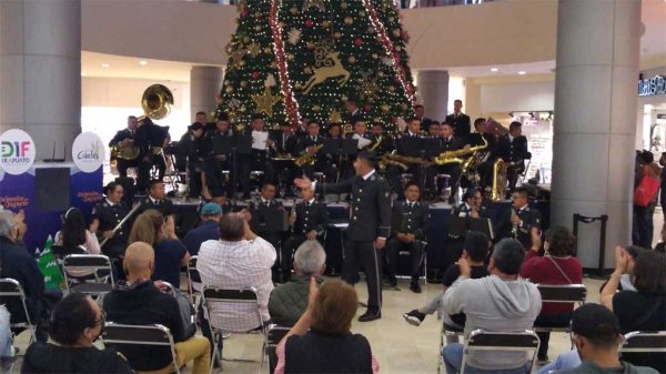 Música y alegría: Deleita la Banda de Música de la XII Región Militar con concierto navideño