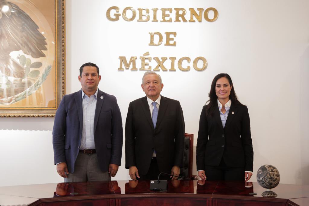 Sinhue y Ale Gutiérrez analizan con AMLO y Conagua abasto de agua para León