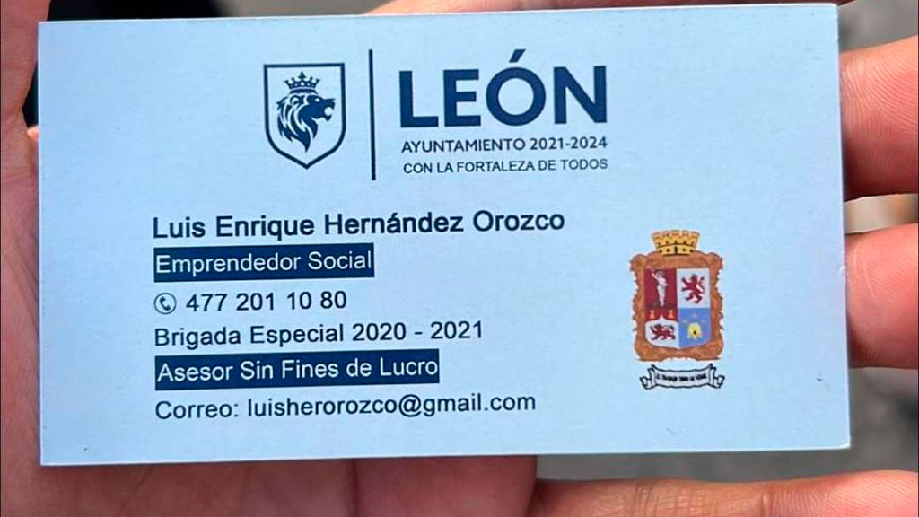 León denuncia a falso gestor, se hace pasar por funcionario