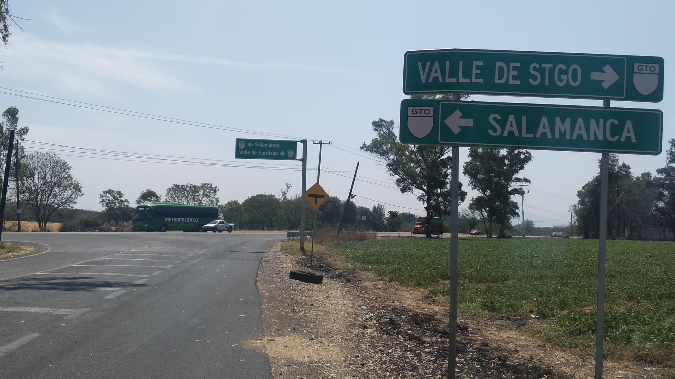 Paisanos en Salamanca insisten por puente en entronque de Pueblo Nuevo