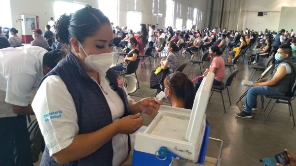 Irapuato vacunará contra Covid-19 hasta el 30 de diciembre en Centro Impulso