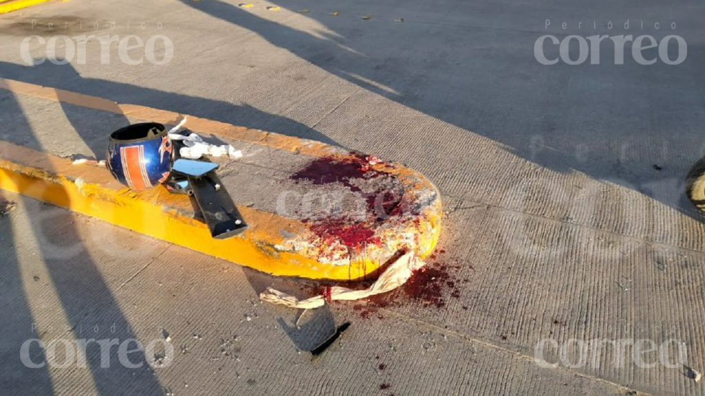 Guanajuato: Choque entre moto y camioneta deja dos lesionados