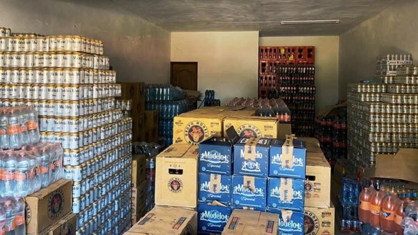 Guanajuato: decomisan 60 cartones de cerveza en depósito clandestino