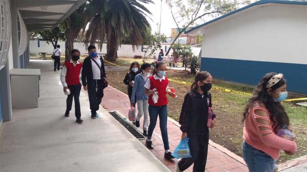 Divide opiniones el regreso a clases en Guanajuato con todo y aumento en contagios de Covid