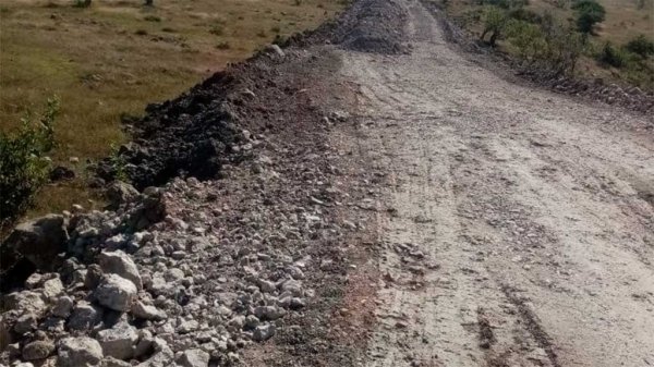 Sin agua y en el olvido: habitantes de El Garbanzo urgen por apoyo a su comunidad en Irapuato