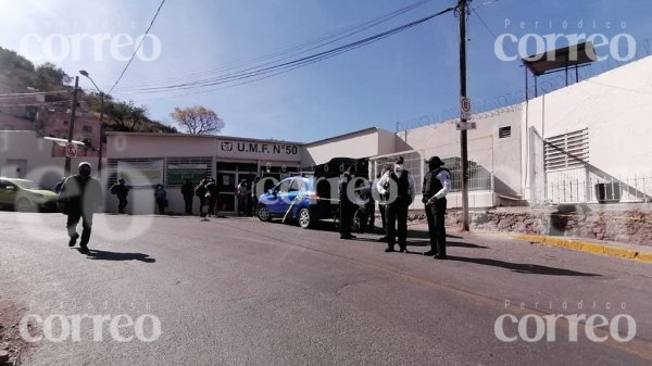 Muere menor de 15 años en Guanajuato afuera del IMSS; no alcanzó a llegar