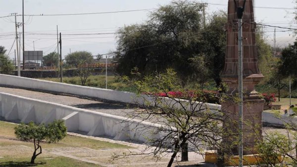 Invertirán más de 2 mdp en la rehabilitación del puente Tresguerras en Celaya