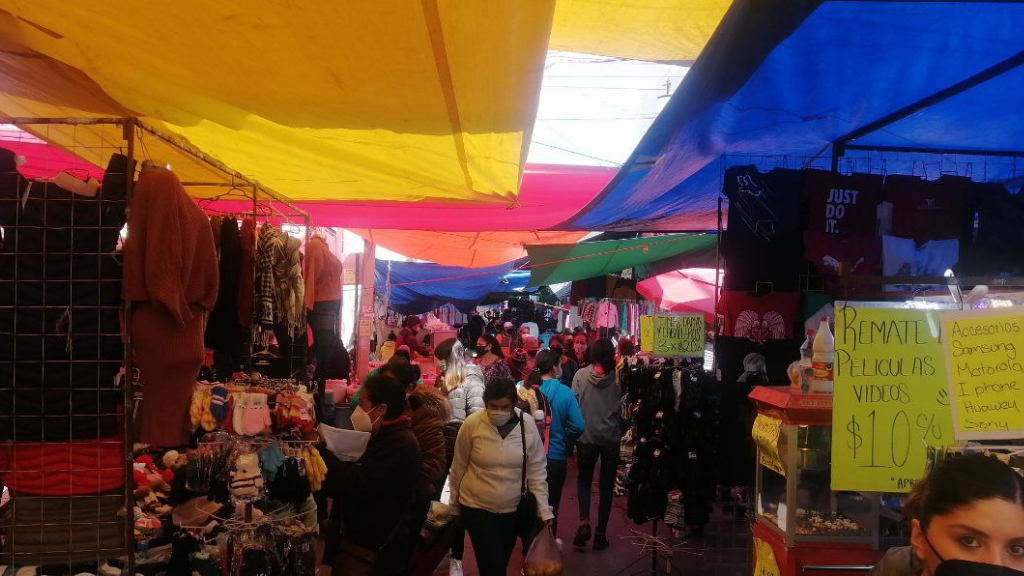 Comerciantes de San José Iturbide temen al aumento de uso de suelo en los tianguis