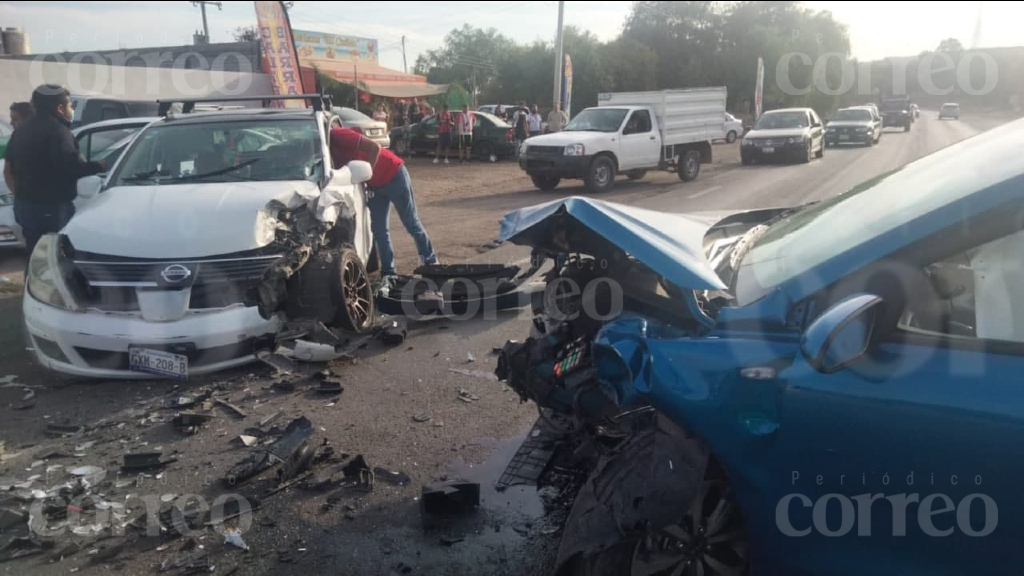 Pareja en estado de ebriedad provoca choque en la carretera Guanajuato-Silao