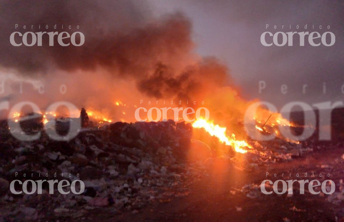 Arde relleno sanitario de Moroleón; fue provocado y en 6 horas se controló