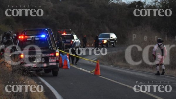 Mujer muere al derraparse de una moto en Moroleón