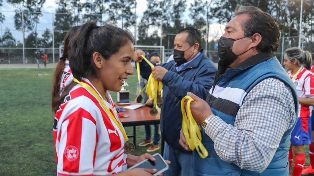 Chivas femenil se lleva el campeonato de Fútbol 7 ante La Venta en Jerécuaro