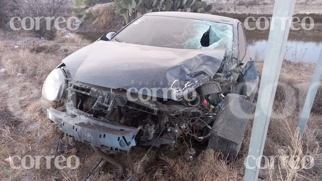 Choque deja un muerto y un herido en carretera de San José Iturbide