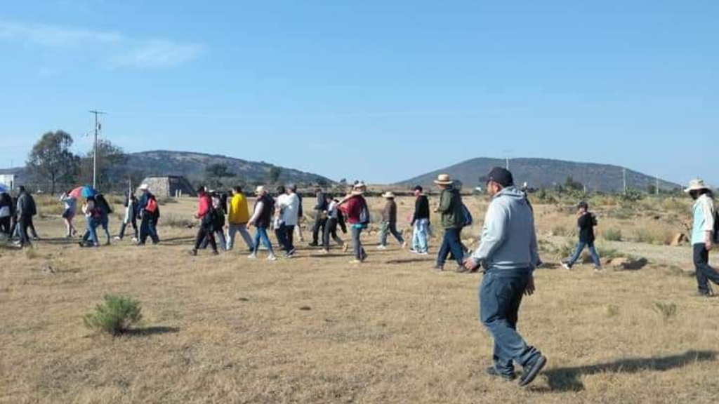 Peregrinos de Pénjamo insisten en ir a San Juan de los Lagos pese a cierre de Santuario