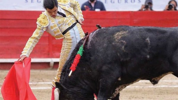 San Román destaca en el arranque de la Feria Taurina en León