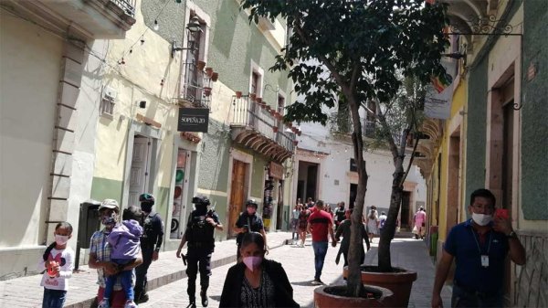 Guanajuato capital no se ‘intimida’ ante el regreso del semáforo amarillo