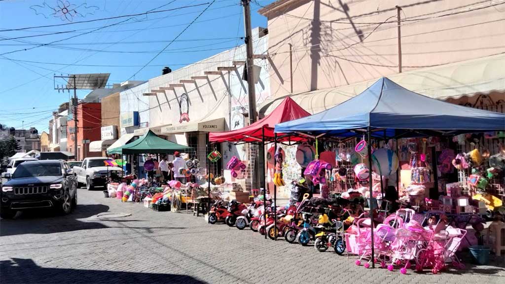 Por cuesta de enero, permiten instalación de comerciantes en San Felipe