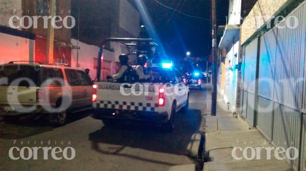 En intenso operativo catean múltiples inmuebles en Irapuato