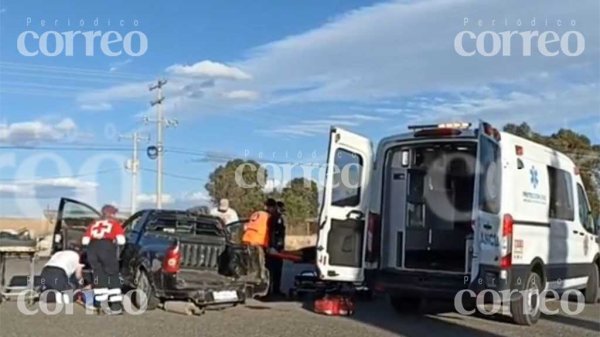 Aparatoso choque deja dos lesionados en la comunidad de Ojuelos en Ocampo