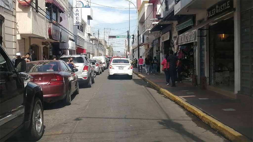 Entre ratas y malos olores abandonan a la calle Tomasa Esteves de Salamanca