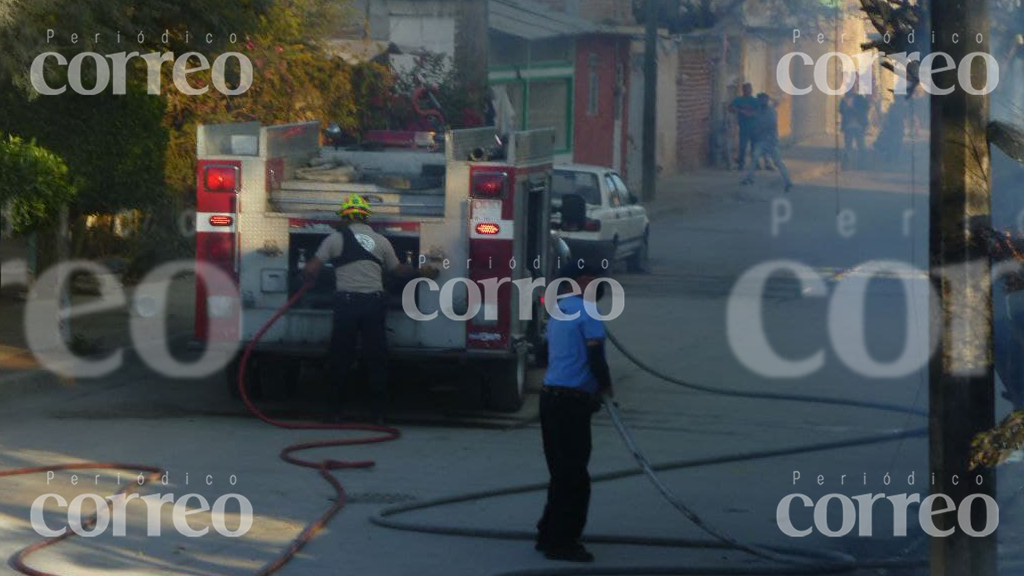 León: Se incendian recicladora y varias casas  en la  Santa María de Cementos