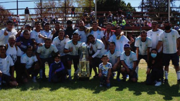 Deportivo Magisterio es campeón de Copa de la Liga Veteranos