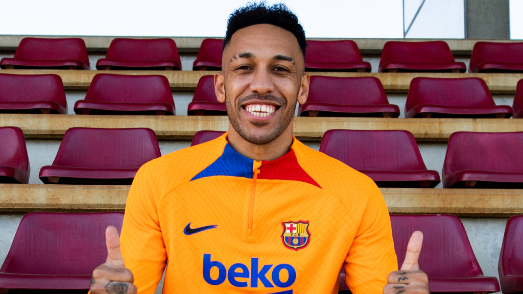 Oficial: Barcelona ficha a Aubameyang y apuntala su delantera