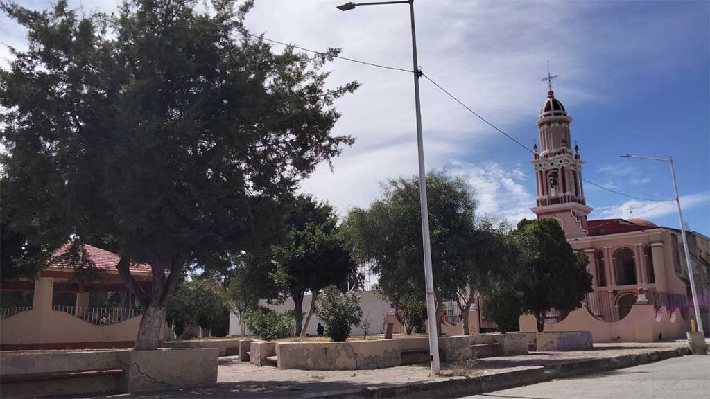 Reportan hasta cinco fallas por semana de luminarias antiguas en San Francisco del Rincón