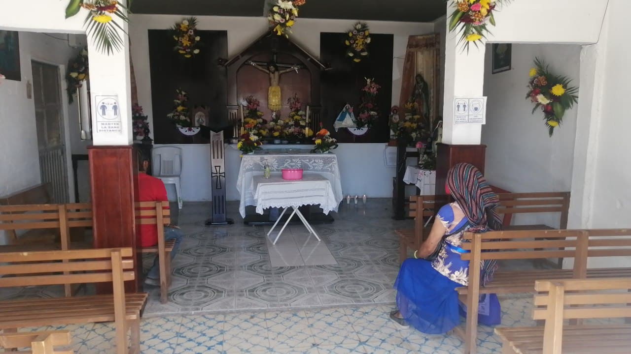 Como hace más de 43 años, Petra Ramos celebra en grande a la Virgen de La Candelaria