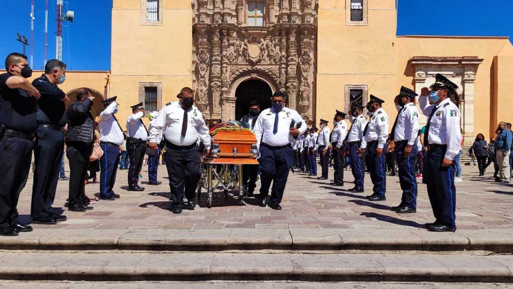 Con honores, despiden al tránsito Marco Tulio en Dolores Hidalgo