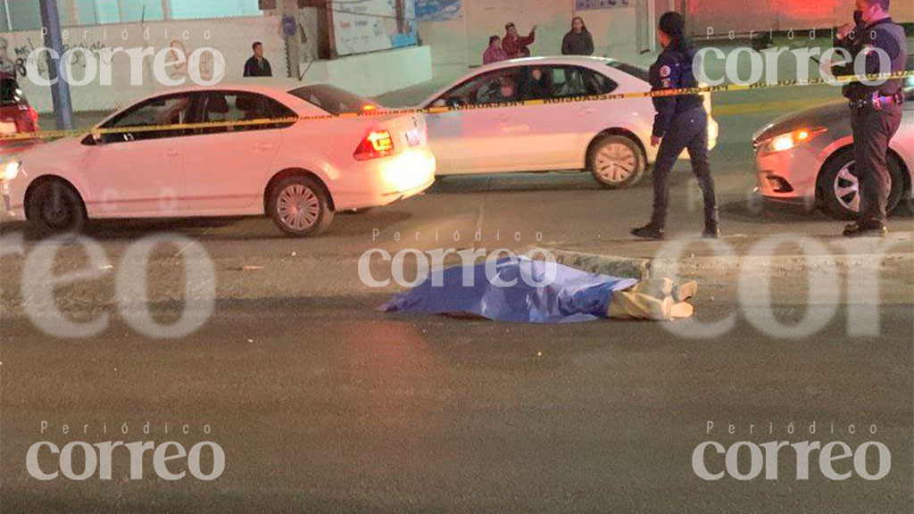 Hombre mayor muere atropellado al intentar cruzar libramiento de León