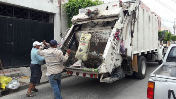 Despedirán a recolectores que roben la basura en San José Iturbide